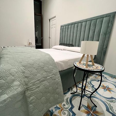 Hotel Dei Gerolomini Neapol Zewnętrze zdjęcie